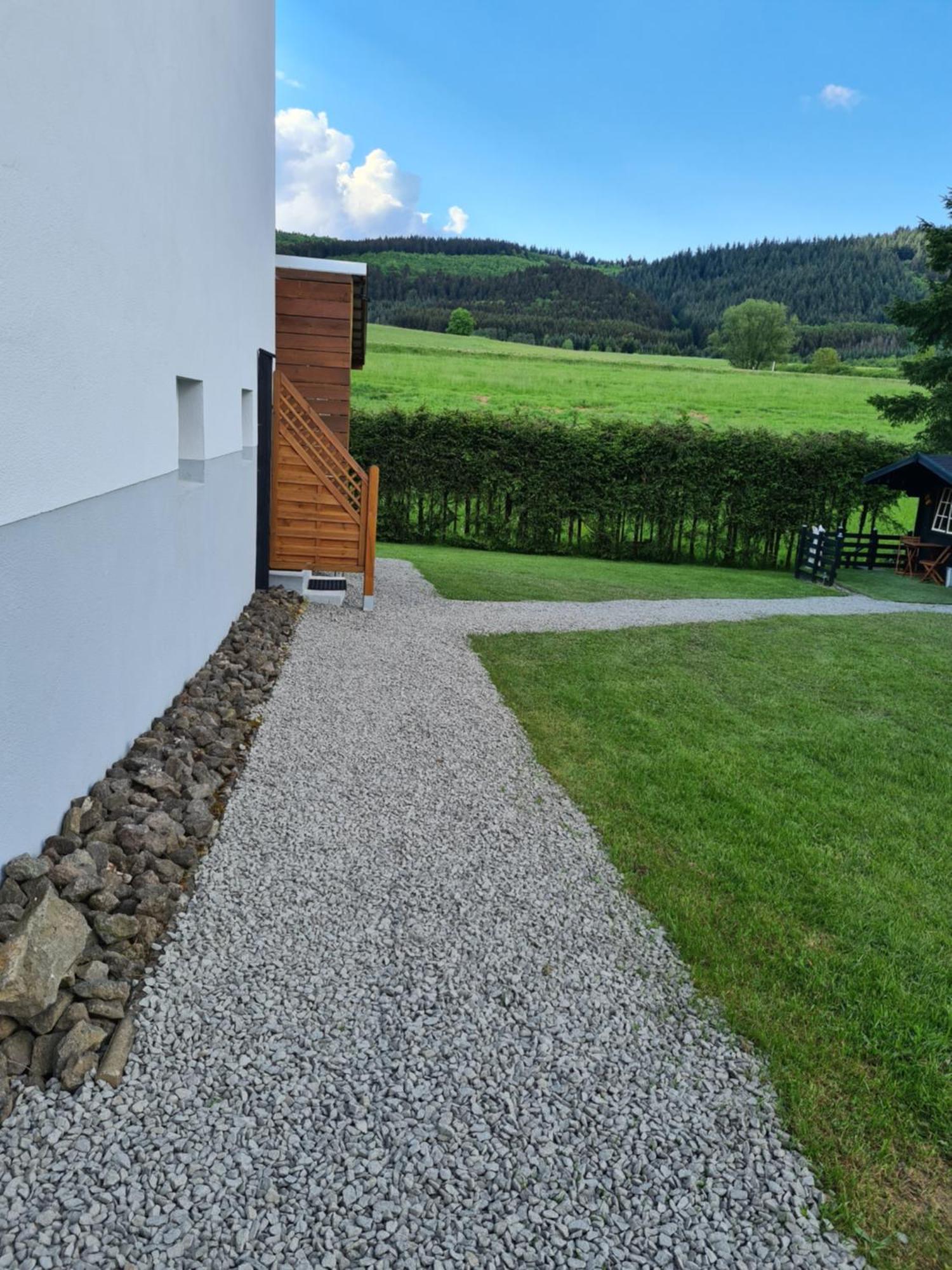 Guesthouse Wallenborn - Lodge 외부 사진